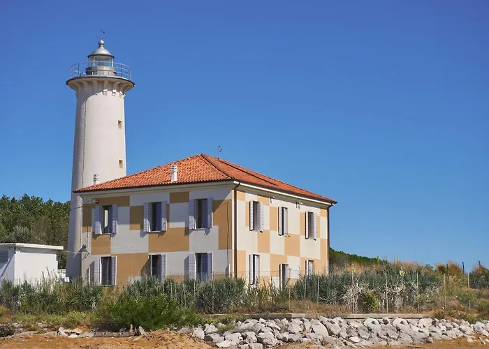 Апартаменты Your Summer Retreat In Lido Dei Pini *