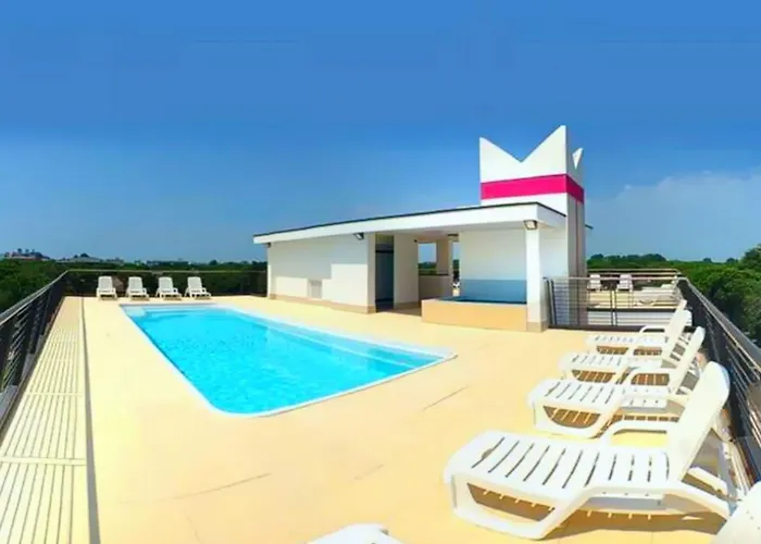 Your Summer Retreat In Lido Dei Pini *