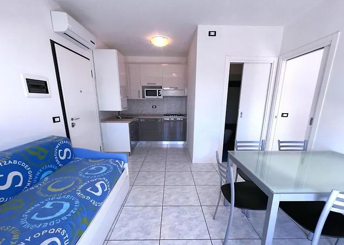 Apartman Your Summer Retreat In Lido Dei Pini